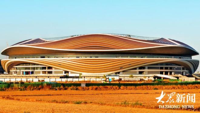 黄河畔“金碗”，黄河体育中心足球场主体结构等基本施工完成
